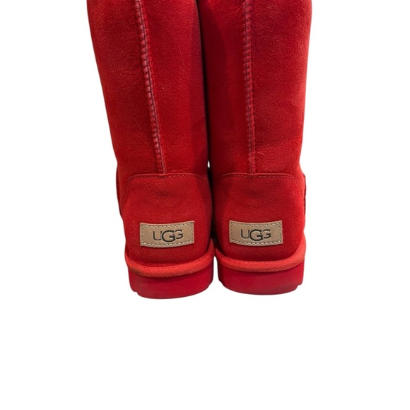 New in Box Women’s Size 9 UGG Red Winter & Rain Boots - Picture 5 of 7